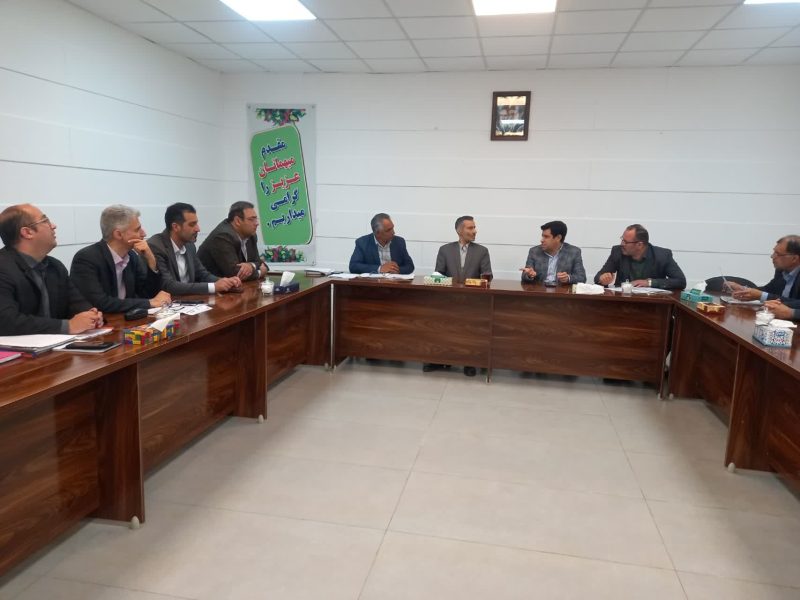 برگزاری نشست بازرس کل استان گلستان در راستای پیگیری و رفع موانع اختصاص اراضی جهت احداث نیروگاه های خورشیدی در استان