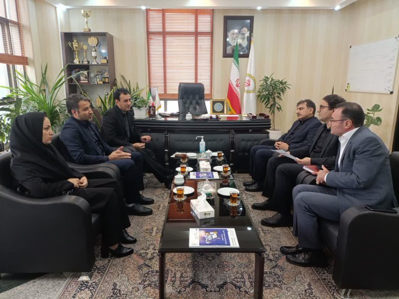 هم‌افزایی برای جذب مشاغل خانگی هدف نشست مدیرکل تعاون،کار و رفاه اجتماعی گلستان با بانک ملی استان