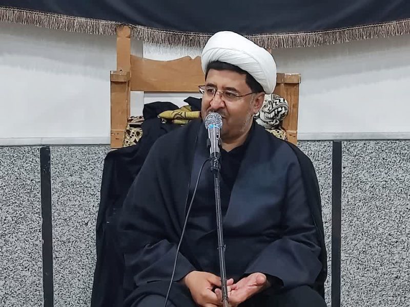 مسئول نمایندگی ولی‌فقیه در سپاه آق‌قلا: قهرمان کسی است که پای ولی‌خدا بایستد/لبیک یا حسین، رمز بقای ملت است