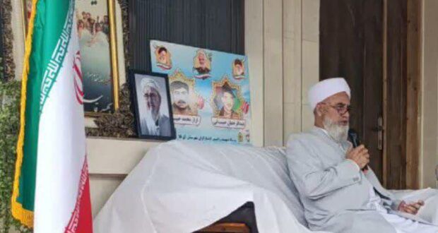 دبیر کارگروه شورای فرهنگی اجتماعی مرکز اسلامی گلستان در مراسم صدقه عاشر آی:امام حسین(ع) جان خود را برای عدالت فدا کرد