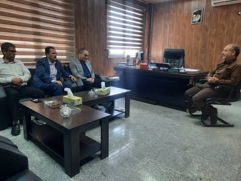قدردانی فرماندار آزادشهراز توسعه مناسب ارتباطات سیار