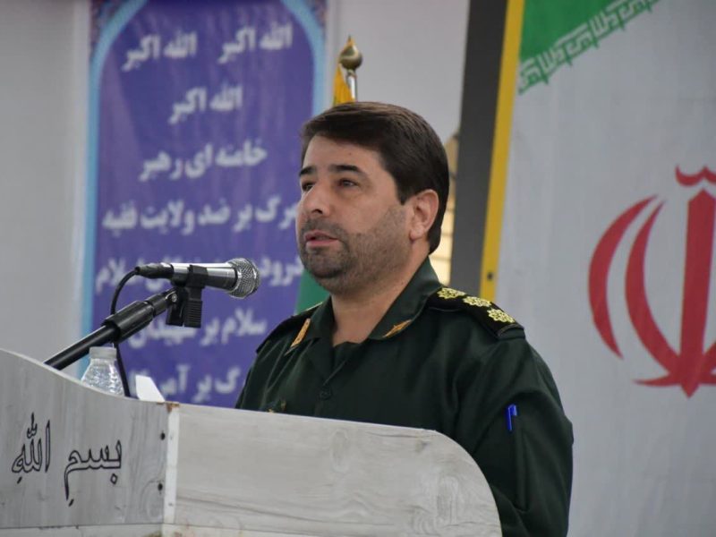 آزادگان پرچمداران مقاومت و استقامت ملت ایران هستند