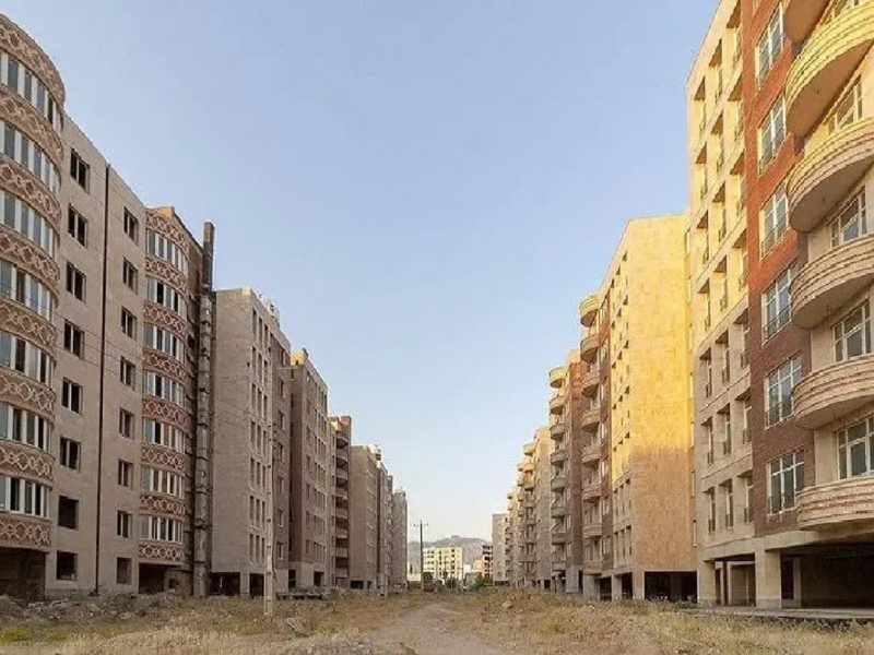 مدیرکل کمیته امداد استان گلستان خبرداد:  ۸۰۰۰ خاتوار از مددجویان شهری تحت حمایت کمیته امداد استان گلستان متقاضی طرح نهضت ملی مسکن هستند.