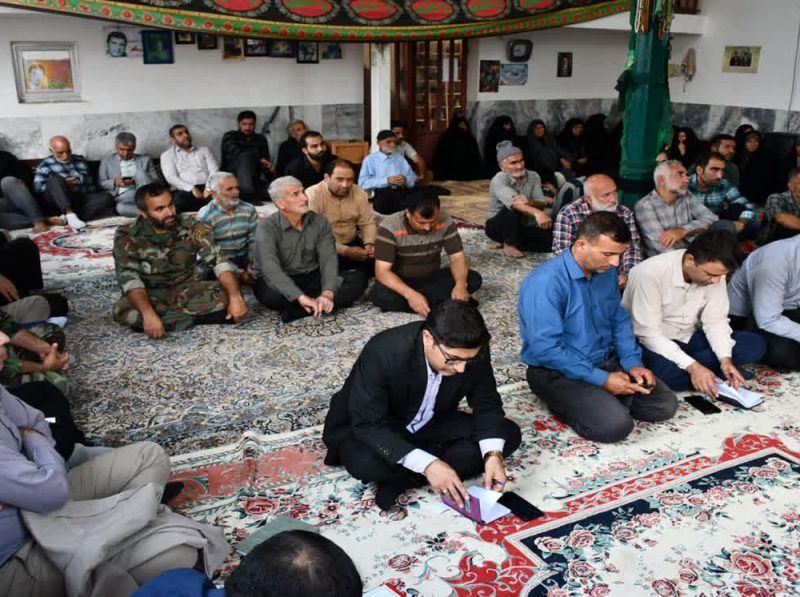 برپایی میز خدمت مخابرات مینودشت در روستای چمانی پایین