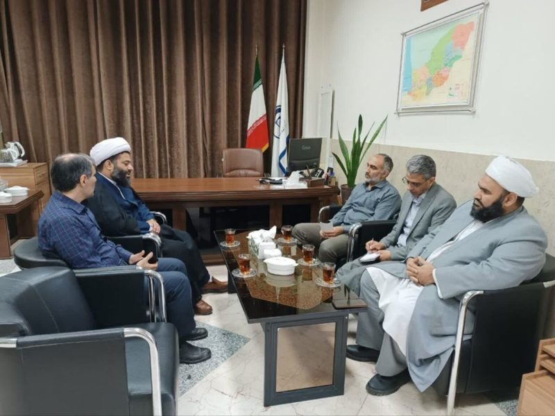 جلسه هم‌اندیشی مرکز اسلامی گلستان و مرکز خدمات حوزه‌های علمیه برگزار شد