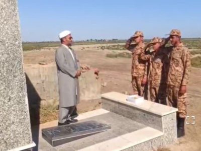 گرامیداشت هفته دفاع مقدس با تجدید میثاق در مزار شهید آق محمد دیودلی در گنبدکاووس