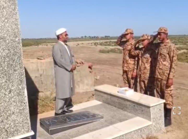 گرامیداشت هفته دفاع مقدس با تجدید میثاق در مزار شهید آق محمد دیودلی در گنبدکاووس
