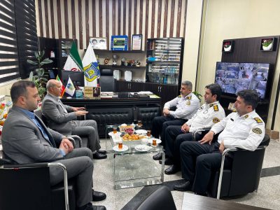 دیدار مدیرعامل منطقه آزاد اینچه‌برون و رئیس پلیس راهور گلستان به مناسبت هفته فراجا