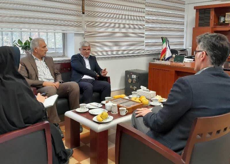 بازدید معاون اقتصادی استانداری گلستان از بنیاد نخبگان استان