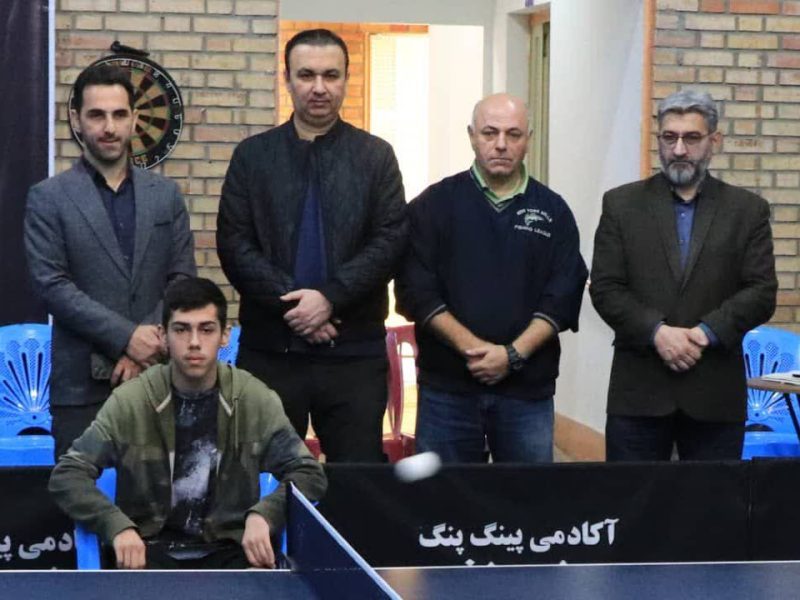 برد کارکنان شهرداری گرگان در مسابقات تنیس روی میز آقایان