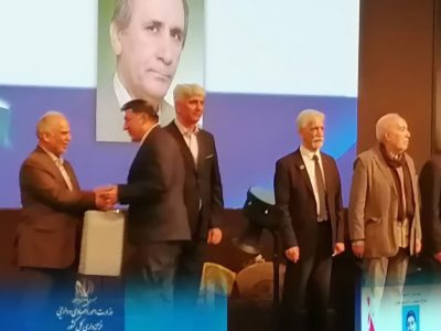 با حضور خزانه دار کل کشور صورت گرفت: تقدیر از روح اله صلبی به عنوان مدیر برگزیده کشوری به جهت ارائه به ‌موقع صورت ‌حساب عملکرد بودجه