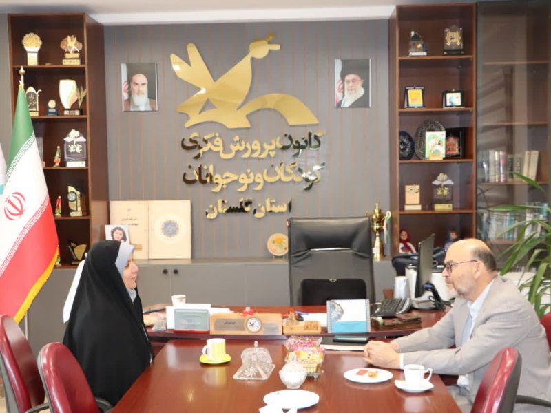 دیدار مدیرکل کانون پرورش فکری گلستان با مشاور استاندار در امور اقوام