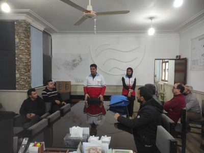 کلاس آموزشی کمک‌های اولیه برای کارکنان امور آب و فاضلاب آزادشهر برگزار شد