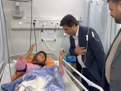 عیادت دکتر قائم‌مقام نماینده مجلس شورای اسلامی از مادران بیمار به مناسبت میلاد حضرت فاطمه زهرا (س) و روز مادر