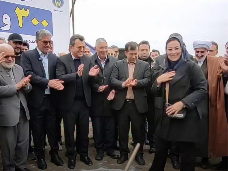 آیین کلنگ‌زنی یک پروژه عمرانی با مشارکت مستقیم یک خبرنگار زن  در گلستان برگزار شد.