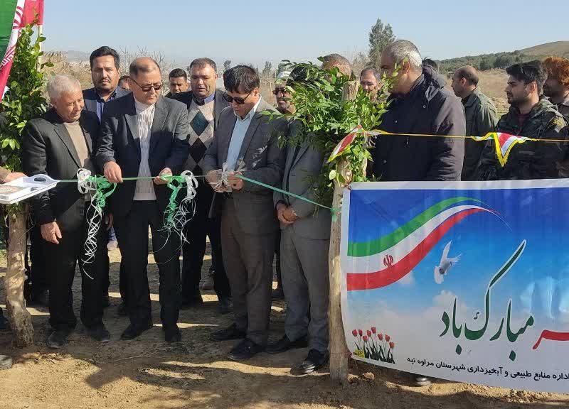 آئین افتتاح عملیات انتقال و غرس نهال های مرتعی به مناسبت دهه مبارک فجر در نهالستان امام علی( ع )