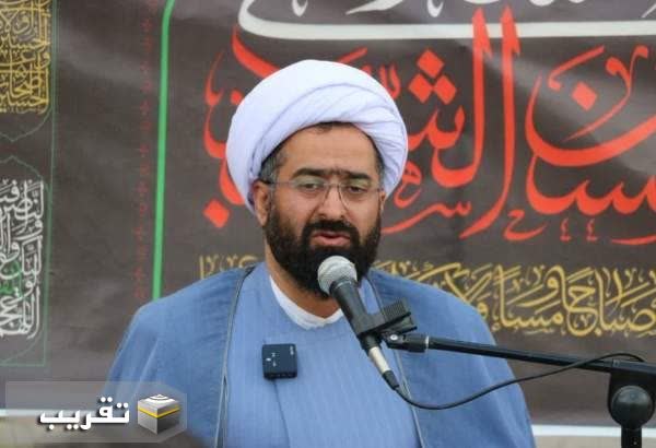 رئیس مرکز اسلامی گلستان: محافل حسینی مدرسه ای برای تربیت انسانهای آزاده است