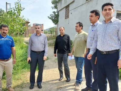 بازدید معاون شبکه مخابرات منطقه گلستان از اجرای عملیات ترنچر فیبرنوری در روستای مبارک‌آباد مینودشت