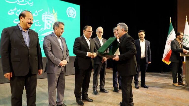تقدیر استاندار گلستان از مدیرعامل پگاه جهاننما به پاس نقشآفرینی در توسعه تولید و امنیت غذایی استان